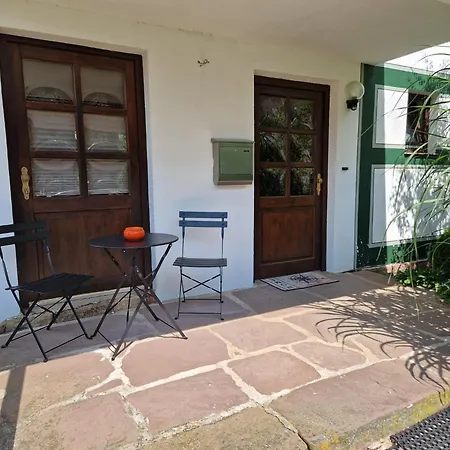 Charming In The Countryside Apartment Calden